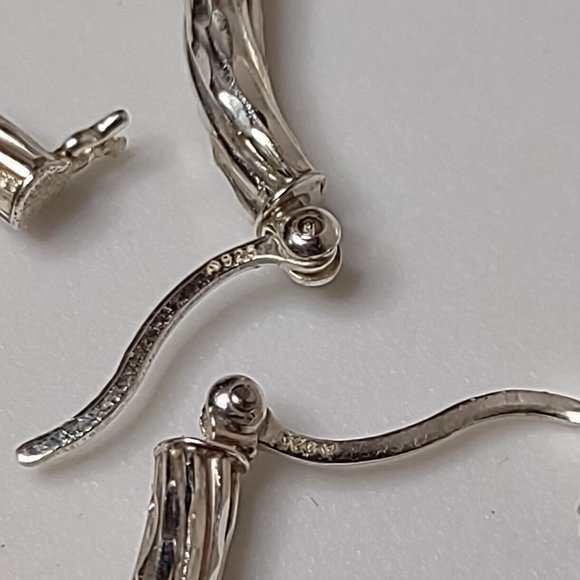 Cute Basic Lightweight 925 Sterling Silver Hoop Earrings - Picture 10 of 12